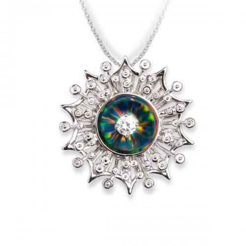 Illusia Diamond Pendant